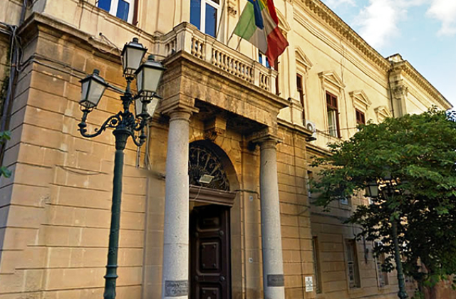 Caltanissetta, prefettura al lavoro per potenziare la sicurezza della SP11 di Niscemi